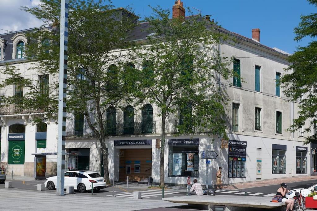 L'Eclat Travot Central Lumineux Vue Sublime Cholet Bagian luar foto